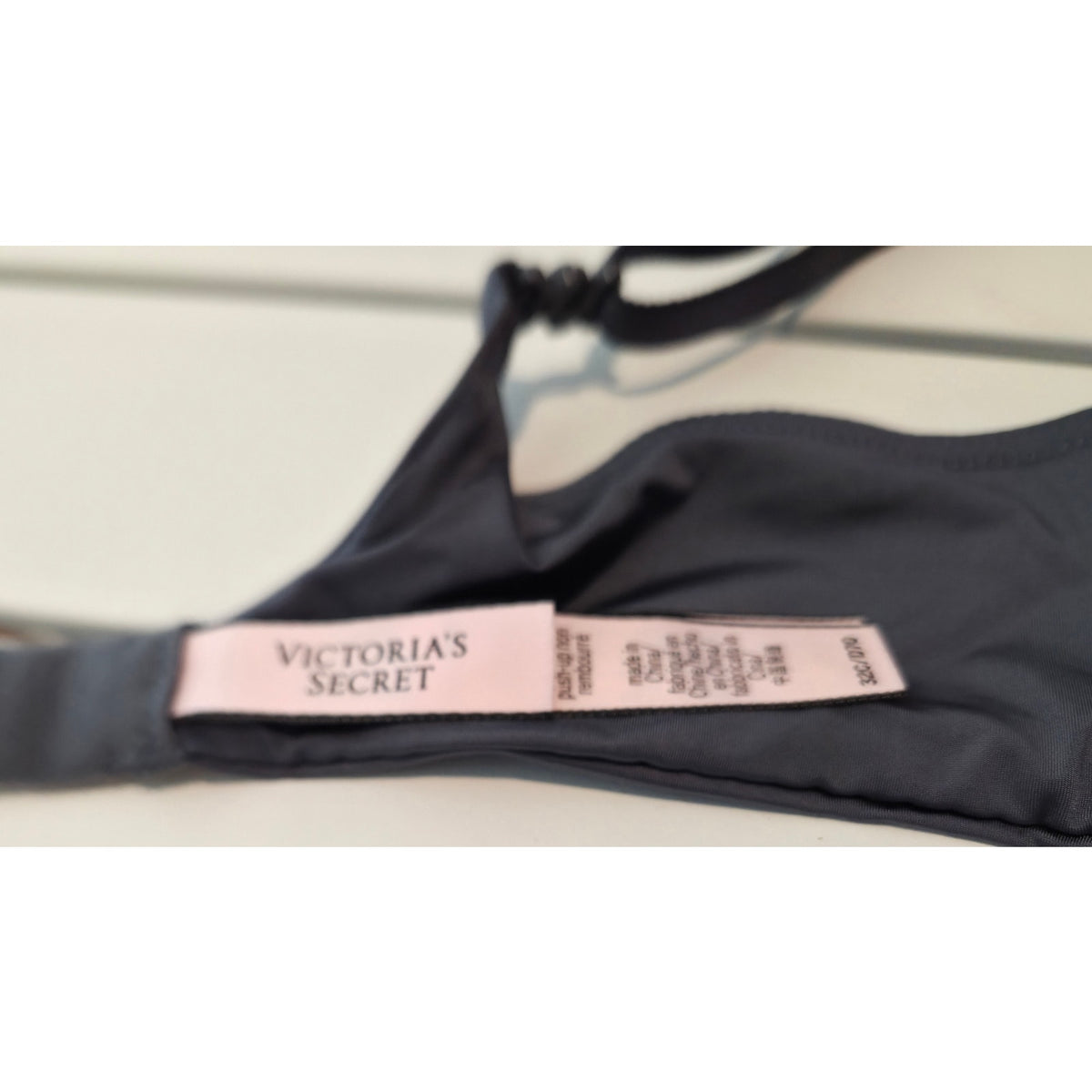 Victoria's Secret Dream Angels Unlined Push Up Bra Convertible Gray 32C