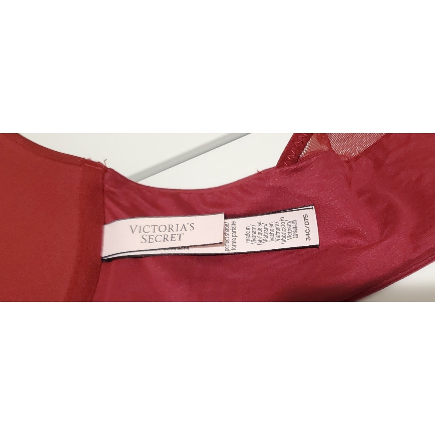 Victoria's Secret Body by Victoria Vintage Perfect Shape Push-Up Bra Maroon 34C