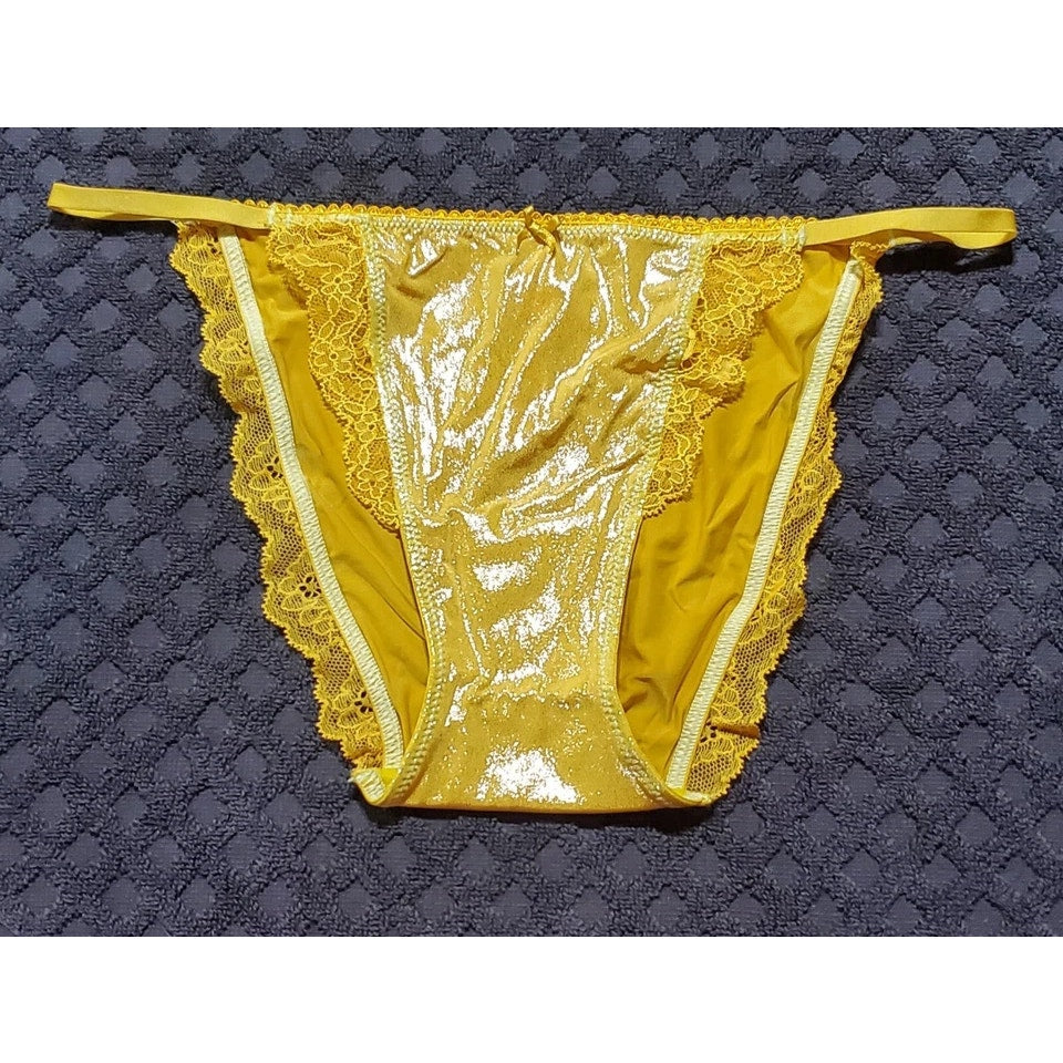 Victoria's Secret Dream Angels String Bikini Panty Shiny Lace Tulip Yellow XS
