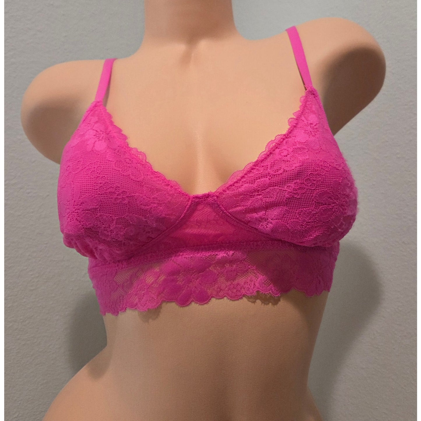 No Boundaries Floral Lace Bralette Lounge Bra Wireless Hot Pink Size M