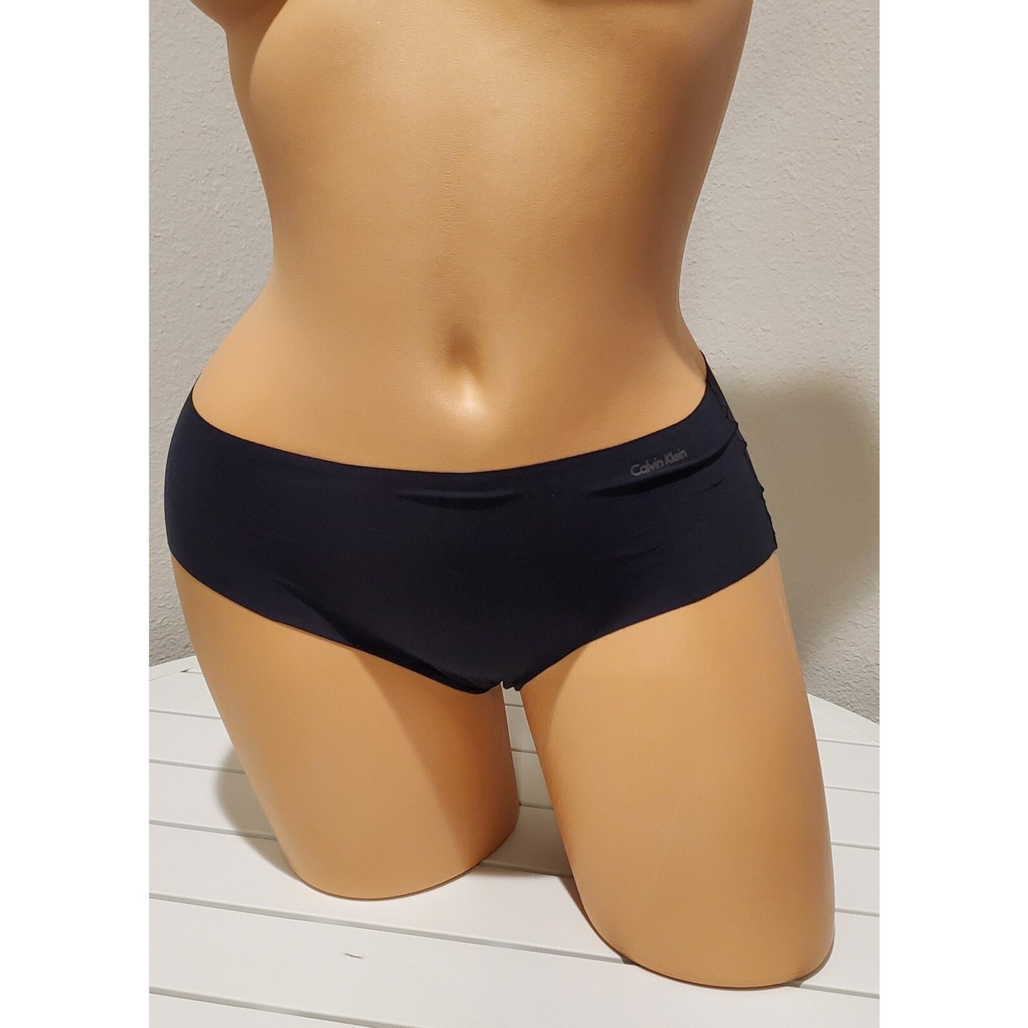 Calvin Klein Invisibles Silky Stretch Hipster Panty Set Black 5-Pack 6/M