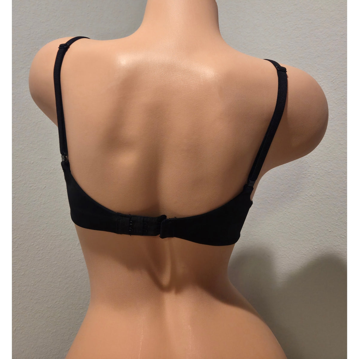 Victoria's Secret The T-Shirt Lightly Lined Wireless Bra Black Size 32C
