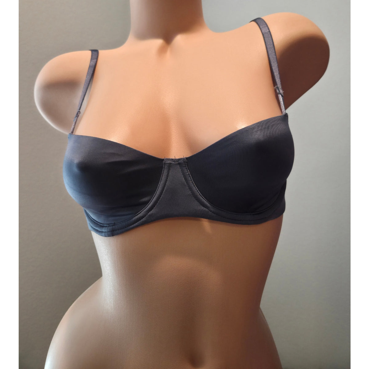 Victoria's Secret Dream Angels Unlined Push Up Bra Convertible Gray 32C