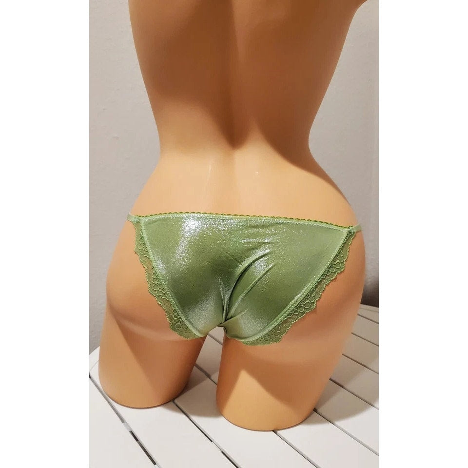Victoria's Secret Dream Angels String Bikini Panty Shiny Lace Green Sour Apple XS