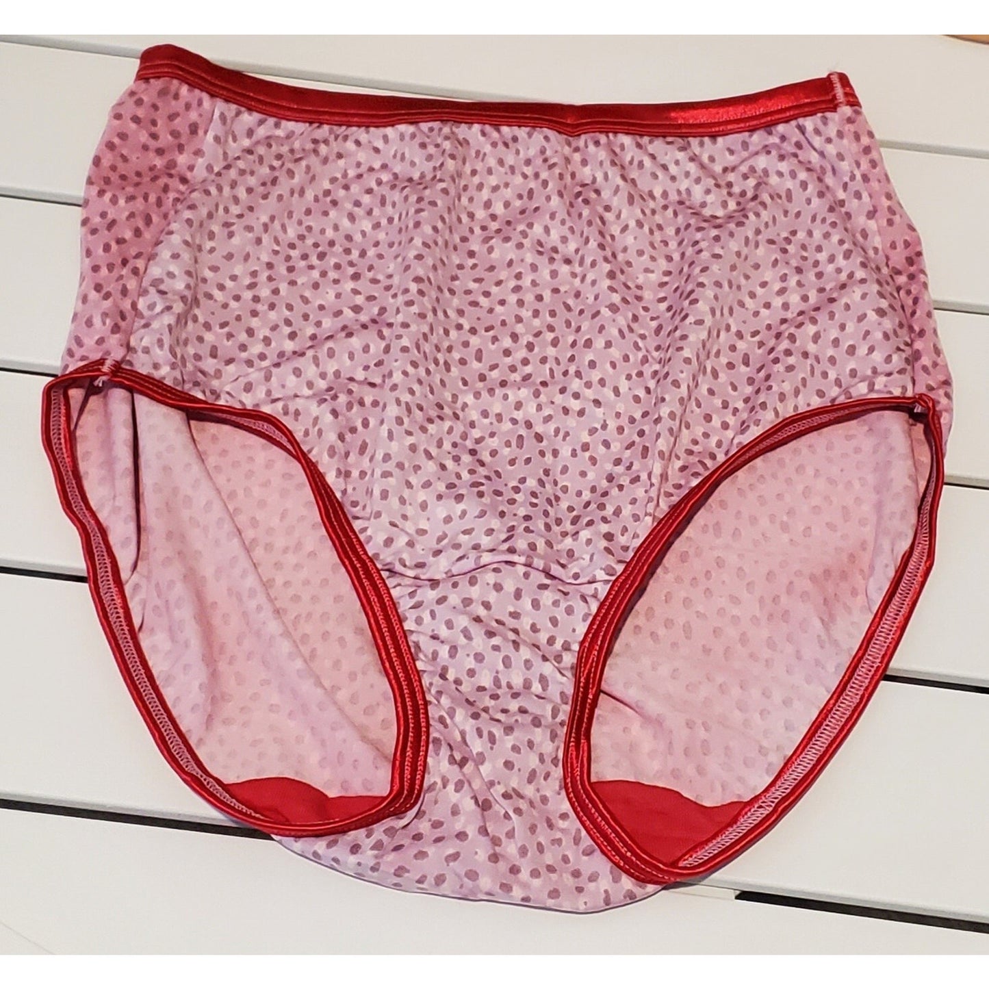 Vanity Fair 13109 Silky Brief Panty Polka Dot Print Strawberry 6/M Rare Color
