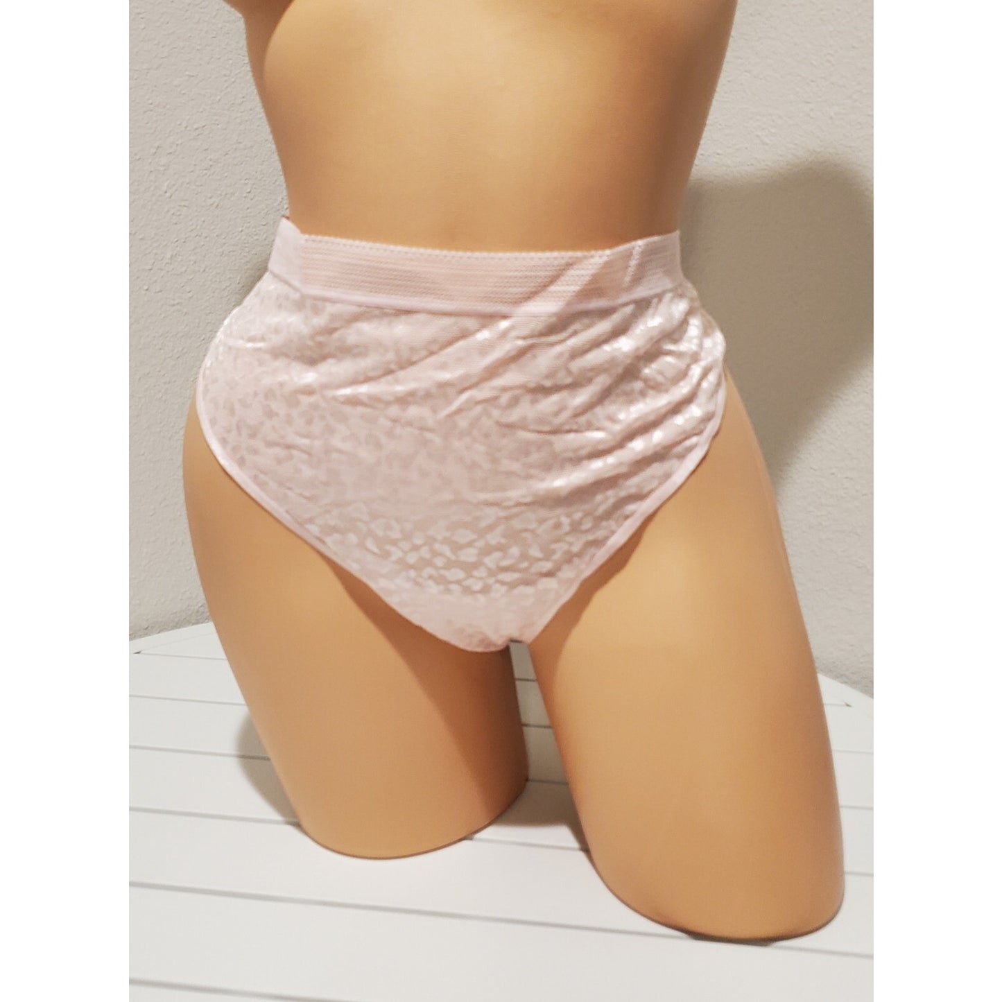 Secret Treasures Satin Stretch Thong Panty Shiny Lace Leopard Print Pink 10/3XL