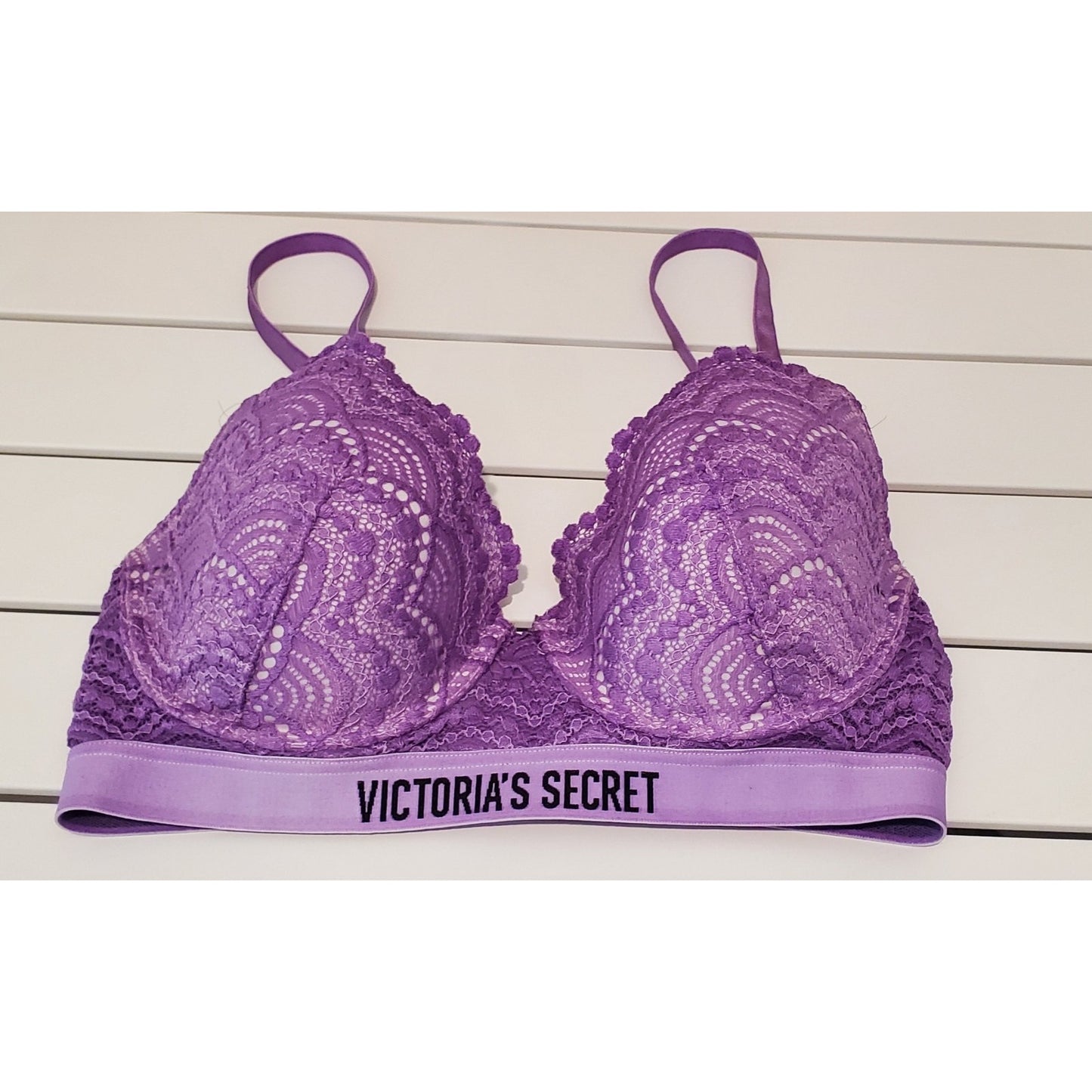 Victoria's Secret Vintage Crochet Lace Demi T Shirt Bra Lightly Lined Purple 32D