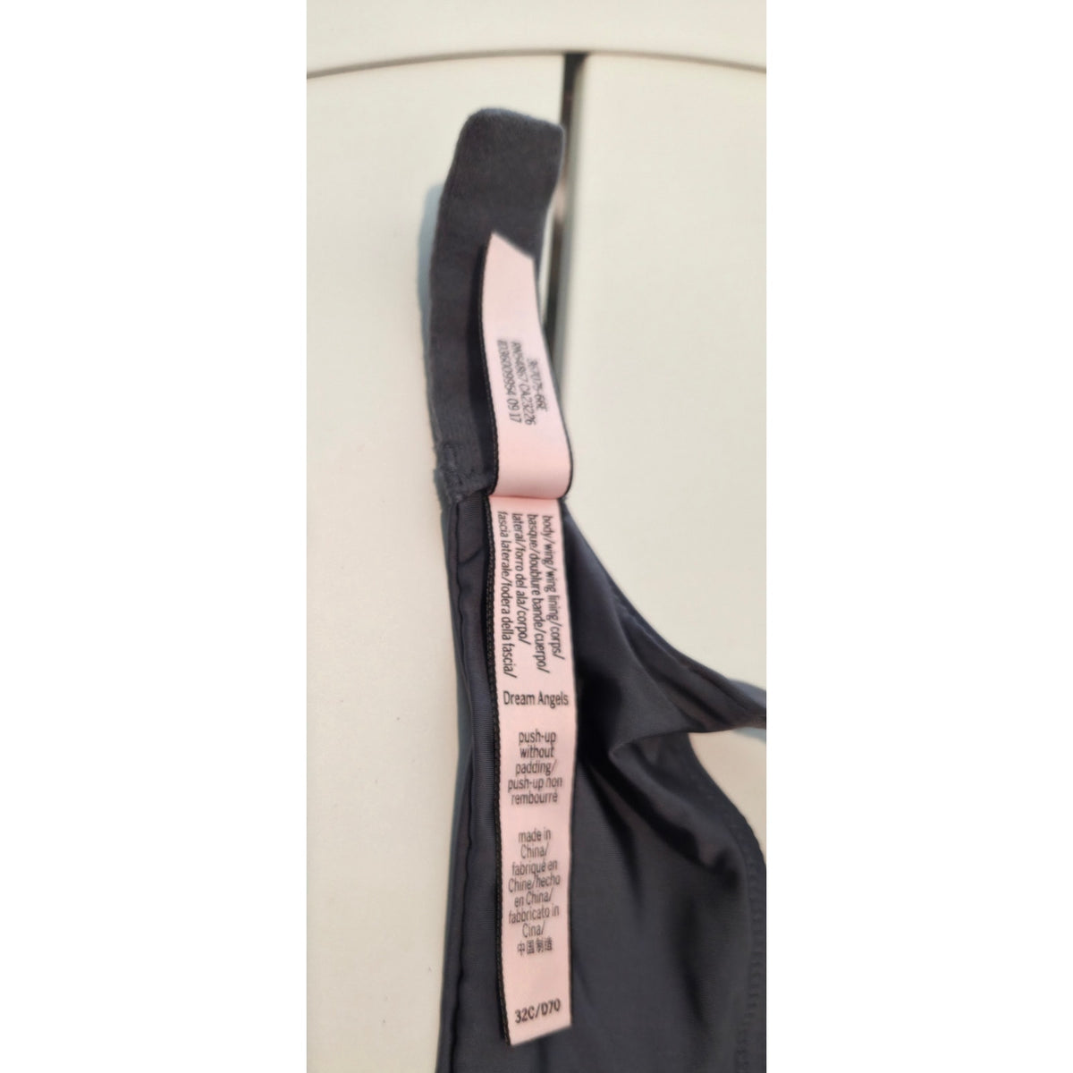 Victoria's Secret Dream Angels Unlined Push Up Bra Convertible Gray 32C