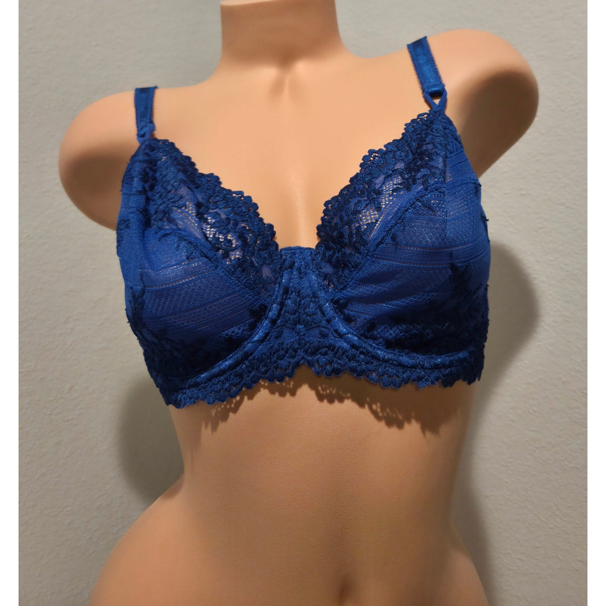 Wacoal 65191 Unlined Underwire Bra 34DD Royal Blue Sheer Floral Lace