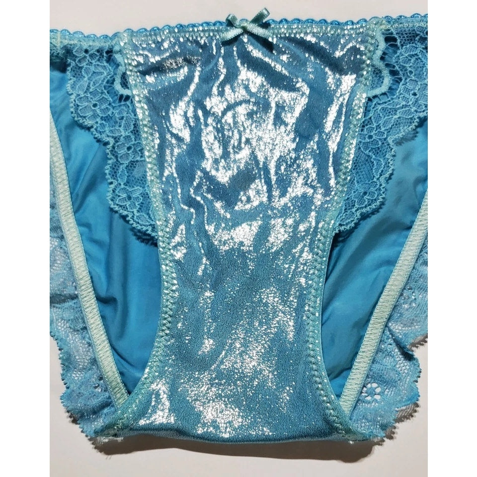 Victoria's Secret Dream Angels String Bikini Panty Shiny Lace Trim Baby Blue 4XS