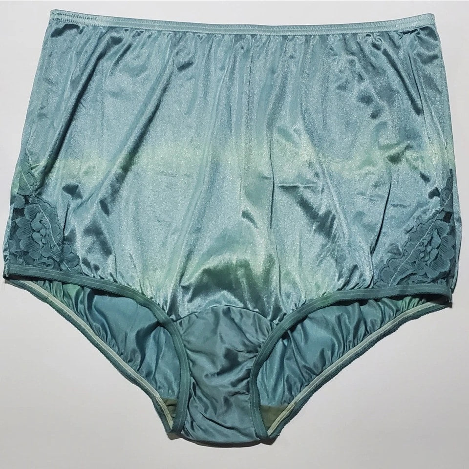 Vanity Fair Lace Nouveau Nylon Full Cut Panty Shiny Green On Green Rainbow Shift