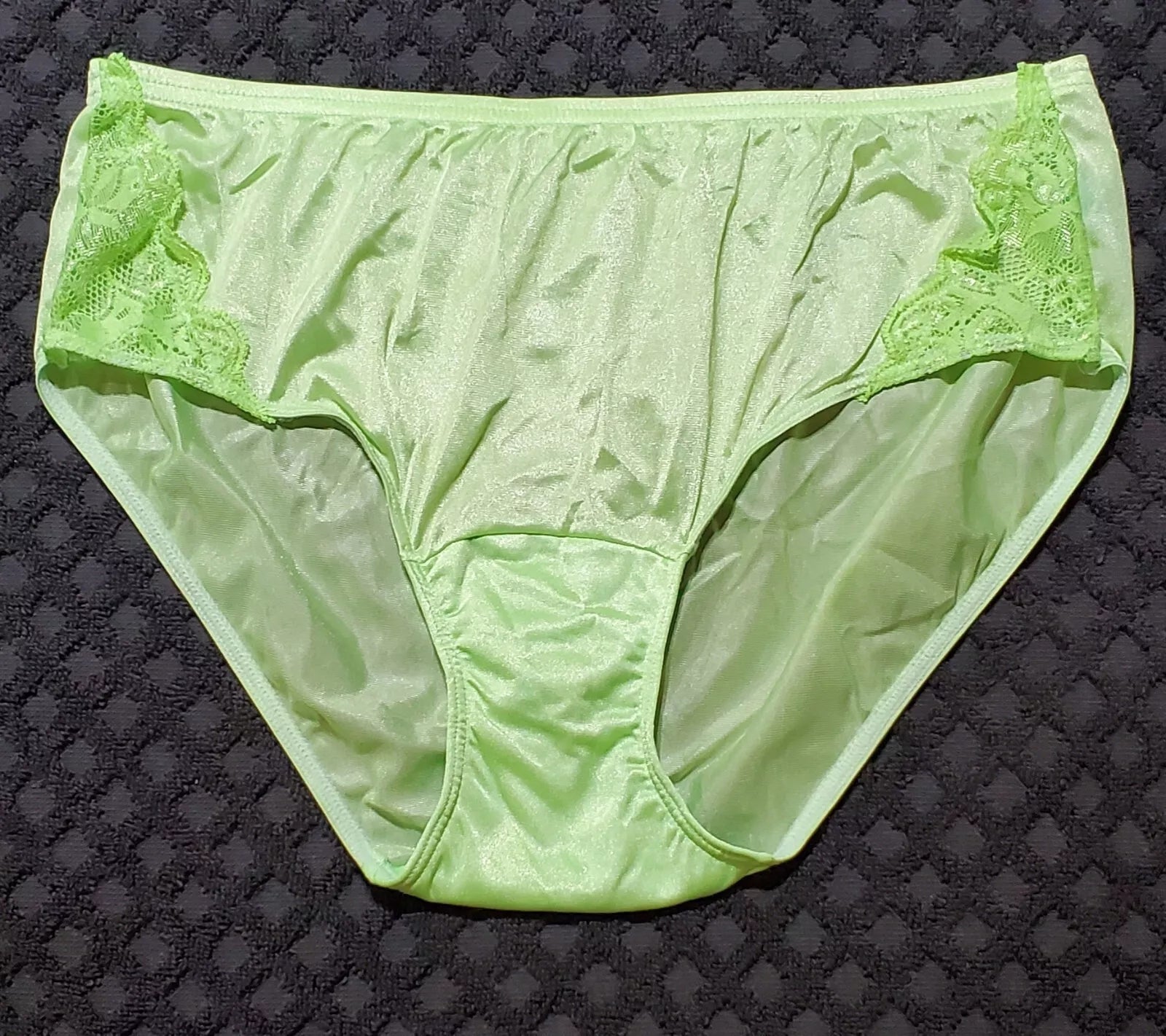 Shadowline Bikini Panty Floral LACE Shiny Nylon GREEN Lime Lust 11182 - Star Vintage & More