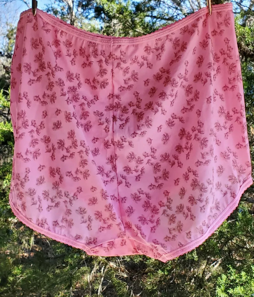 Bali FLORAL Print Granny Panty Silky Nylon PINK Baby Doll 2633 - Star Vintage & More