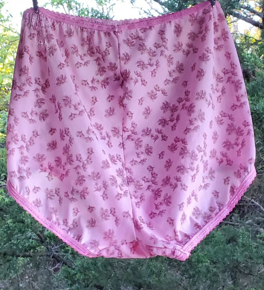 Bali FLORAL Print Panty Silky Nylon PINK Magic 2633 - Star Vintage & More