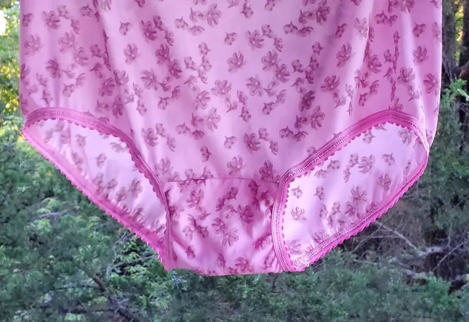 Bali FLORAL Print Panty Silky Nylon PINK Magic 2633 - Star Vintage & More